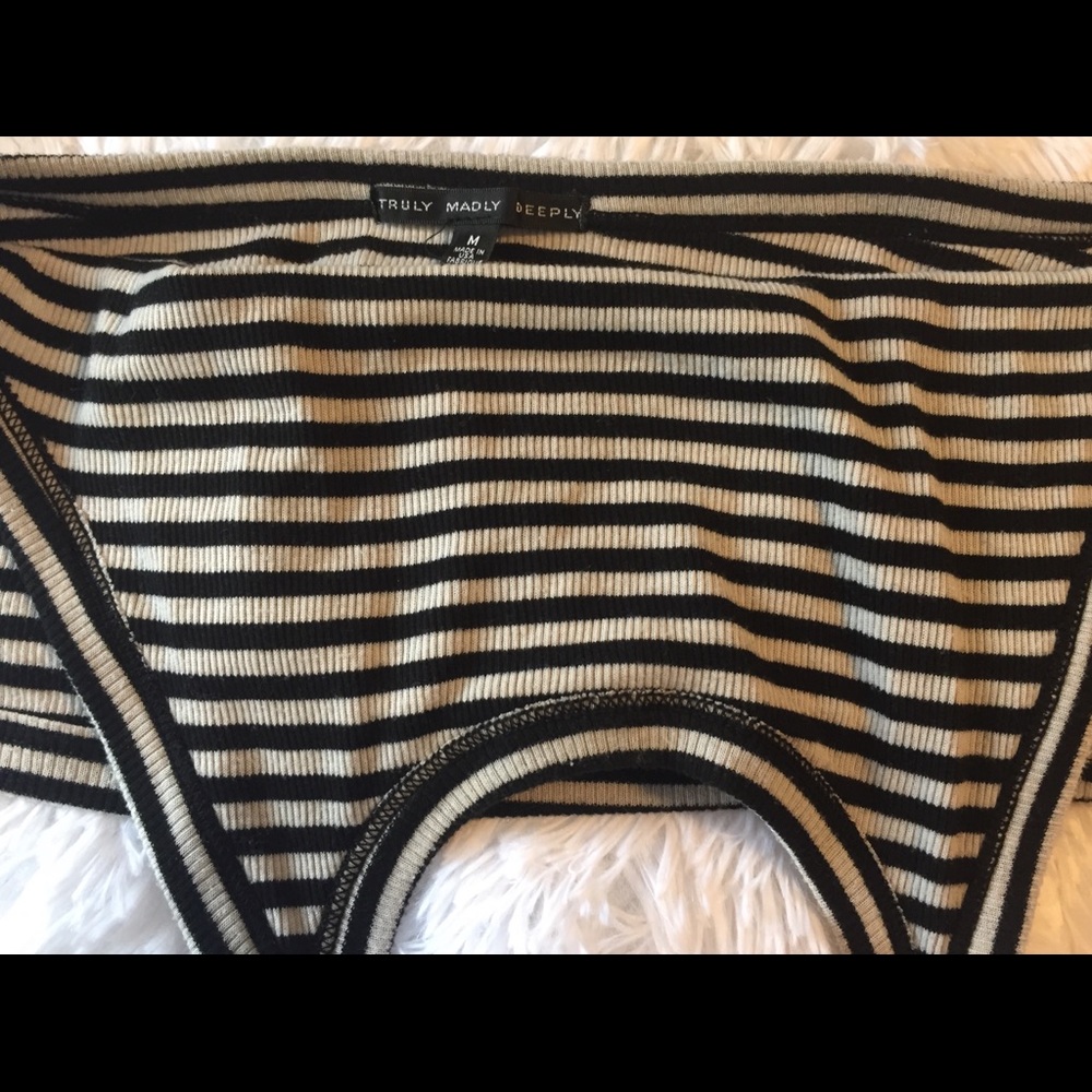 Urban halter top - Picture 2 of 2